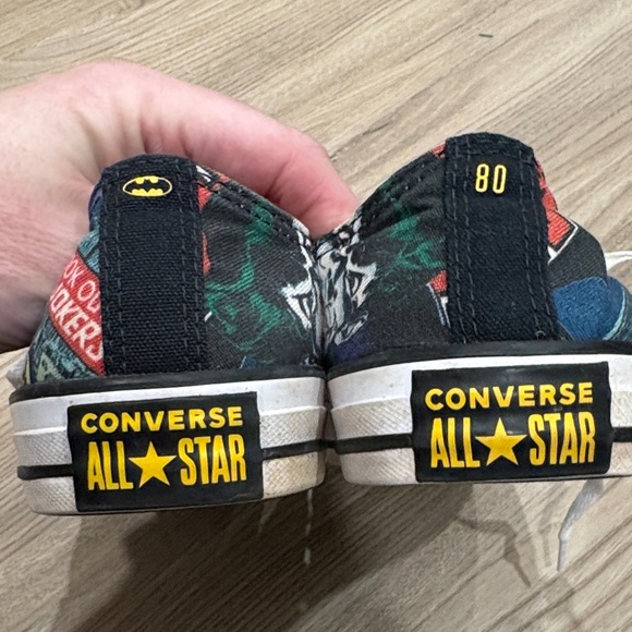 Converse DC Batman Comic Print Canvas Sneakers size 8 men/ 10 women - Picture 5 of 9